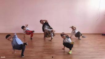 成人地板舞教学视频,轻松入门，舞动魅力人生