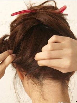 成人短发扎头教程视频,成人短发扎发教程视频解析